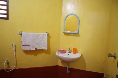 Hotel Sukriti Beach Resort