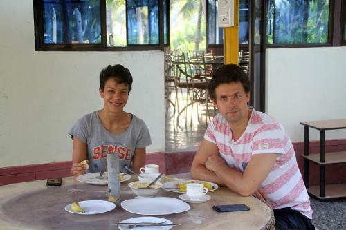Hotel Munroe Island Lake Resort