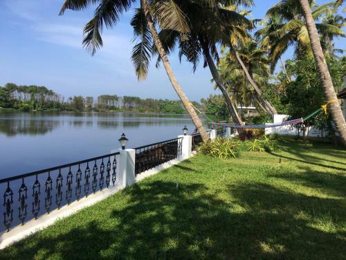 Hotel Majestic Retreat Resort