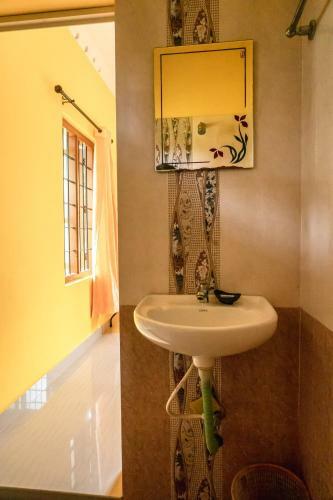 Hostal Shakti Ashram, Healing Center & Academy * Only Women
