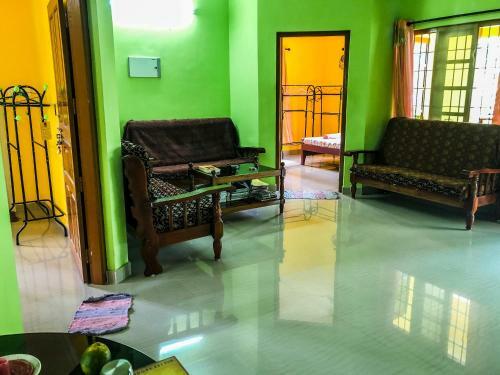 Hostal Shakti Ashram, Healing Center & Academy * Only Women