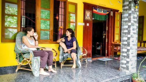 Hostal Shakti Ashram, Healing Center & Academy * Only Women