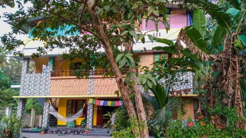 Hostal Shakti Ashram, Healing Center & Academy * Only Women
