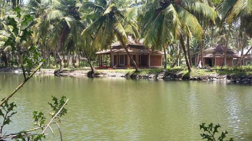 River Lap Homestay