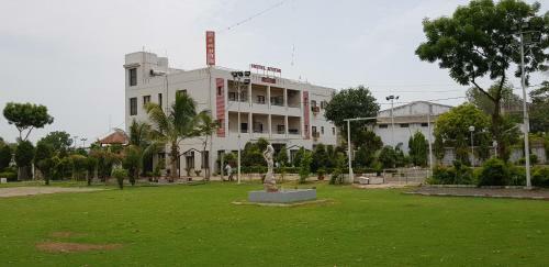 Hotel Atithi