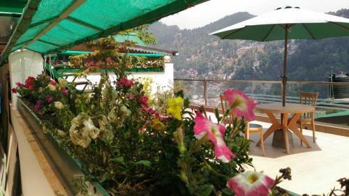 Hotel Xomotel - Nainital