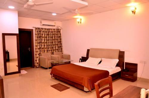 Hotel Mpt Surbahar, Maihar