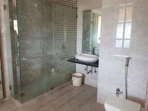 Hotel Luxurious 5bhk Villa On Hilltop