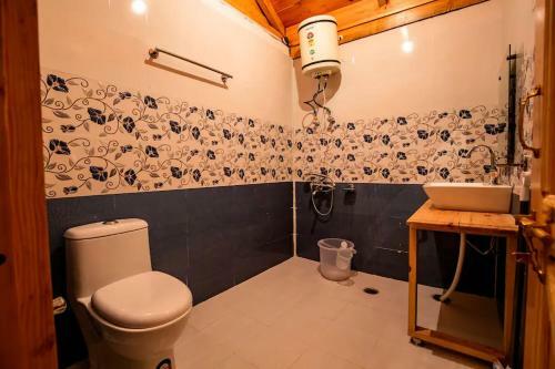 Mid Conifer Cottage