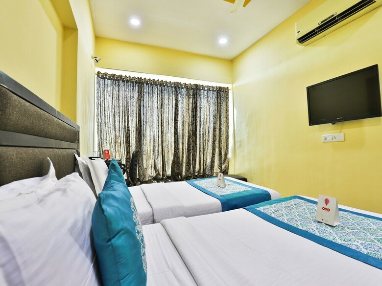 Oyo 14549 Hotel Lotus Residency