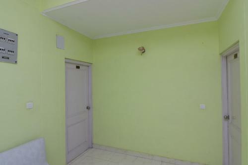 Oyo 27694 Moksh Hotel