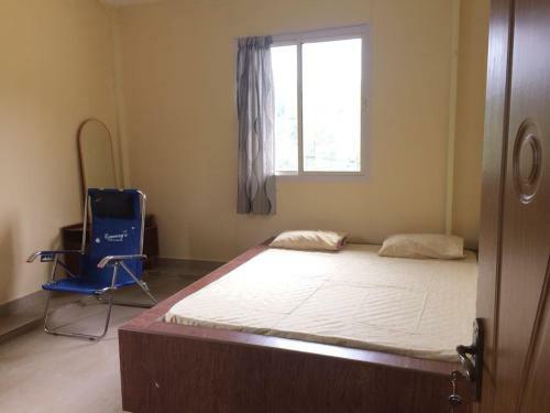 Hostal Myspace Holiday Inn