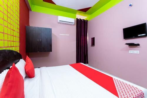 Hotel Oyo 28041 Sr