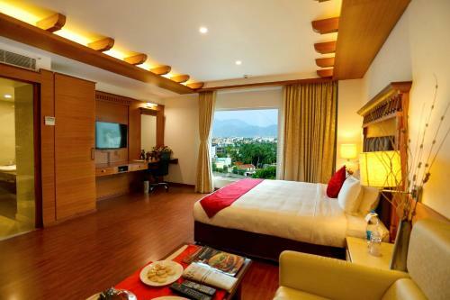 Hotel Sivaraj Holiday Inn