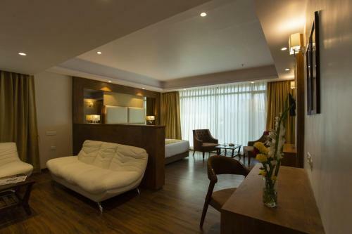 Hotel Sarovar Portico, Somnath