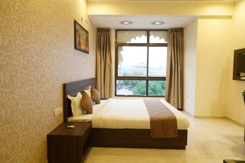 Hotel The Lake View Palace