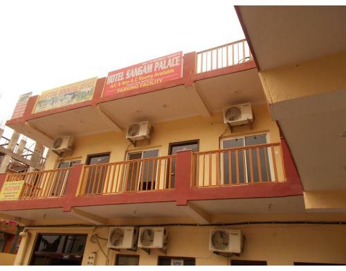 Hotel Sangam Palace