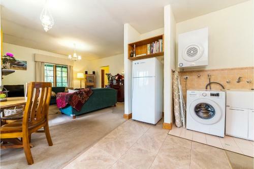 Country Pleasures Bed And Breakfast