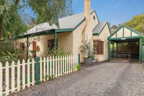 Country Pleasures Bed And Breakfast
