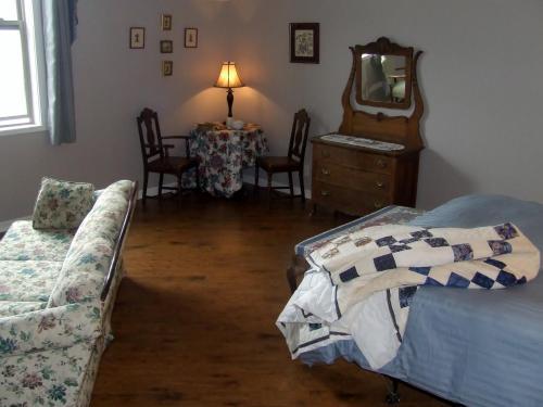 Bed & Breakfast Country Encounters Accommodations