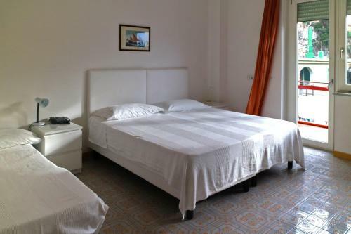 Santa Tecla Apartments
