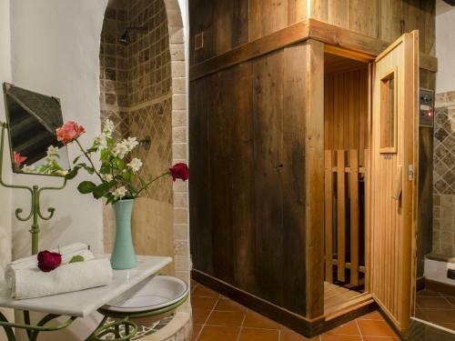 Grezzano Villa Sleeps 14 Pool Wifi