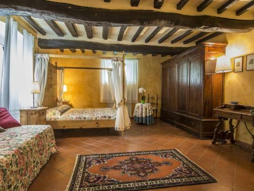 Grezzano Villa Sleeps 14 Pool Wifi