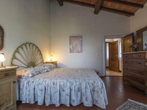 Grezzano Villa Sleeps 14 Pool Wifi