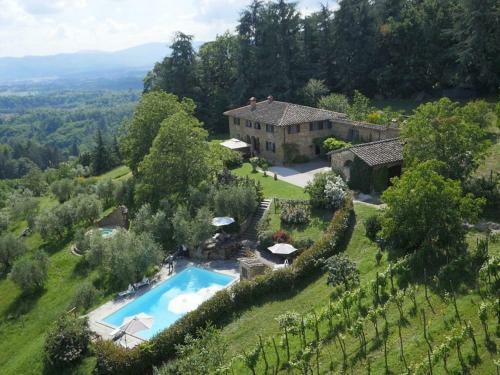 Grezzano Villa Sleeps 14 Pool Wifi