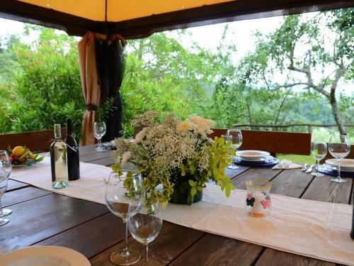 Grezzano Villa Sleeps 14 Pool Wifi