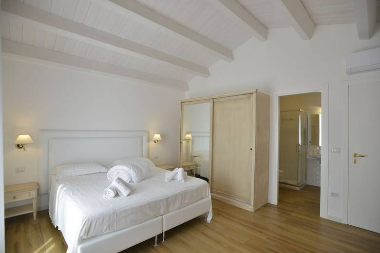 Hostal Arenosu A Pochi Km Dalle Spiagge