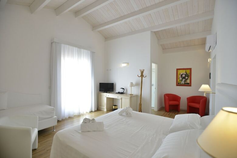 Hostal Arenosu A Pochi Km Dalle Spiagge