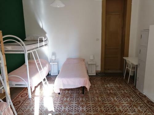 Jonathan Hostel & Guesthouse