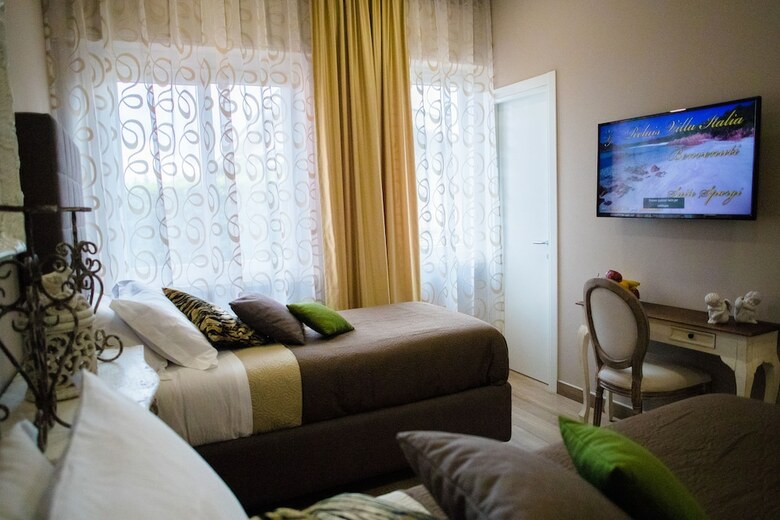 Hostal Relais Villa Italia