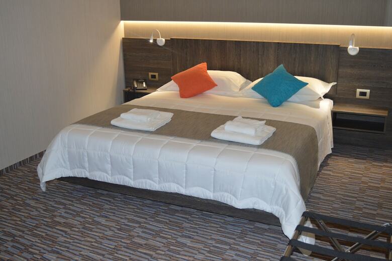 Hotel Enjoy