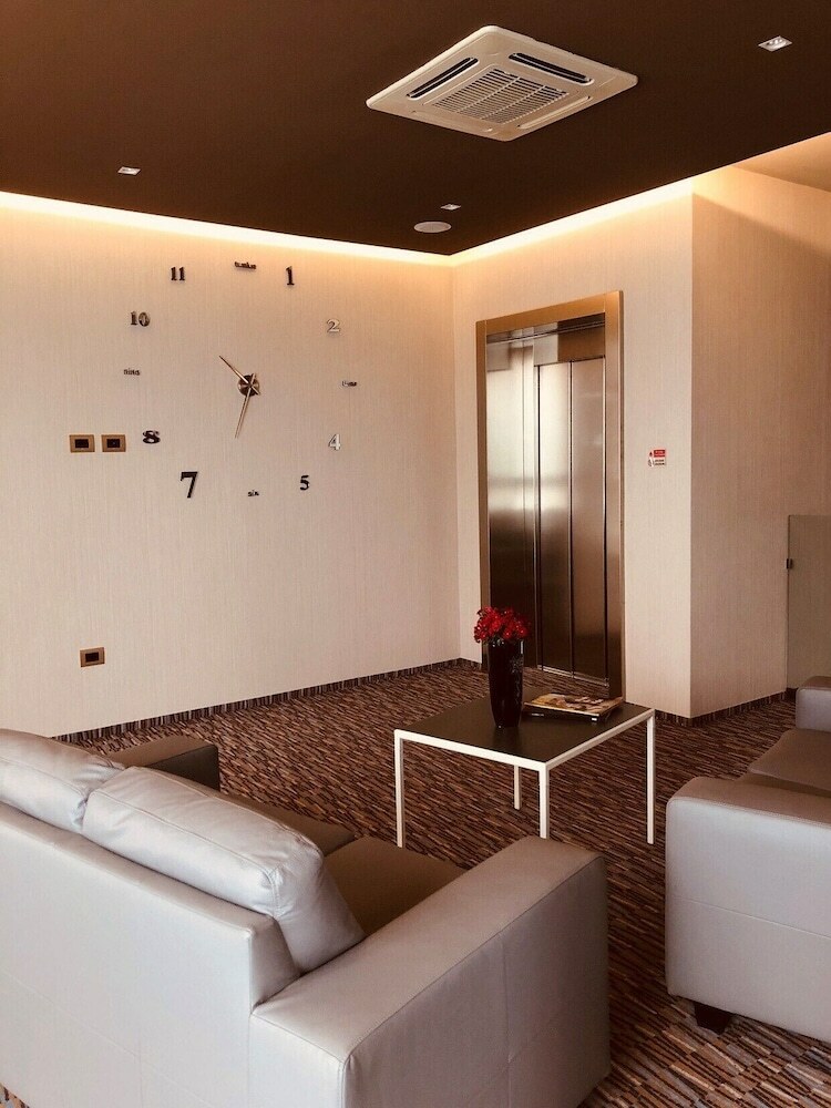 Hotel Enjoy