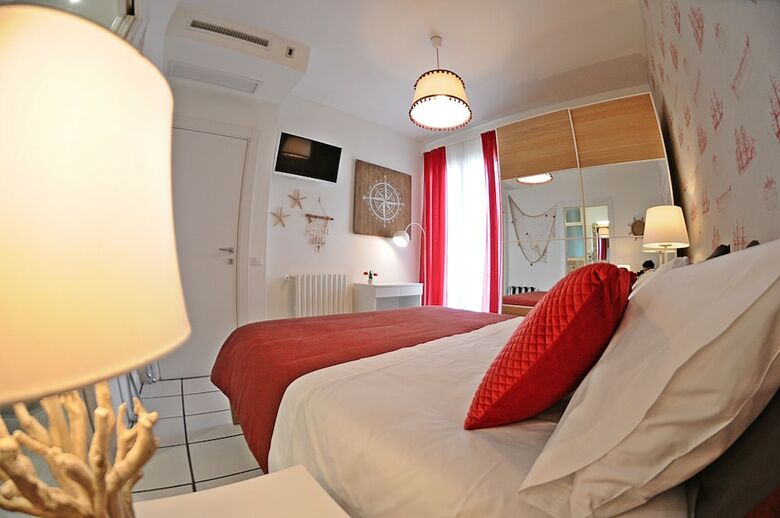 Hostal Thal�a Guest House Marzamemi