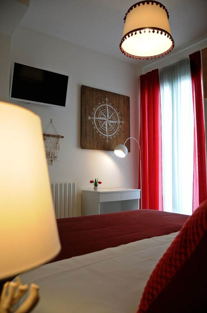 Hostal Thal�a Guest House Marzamemi