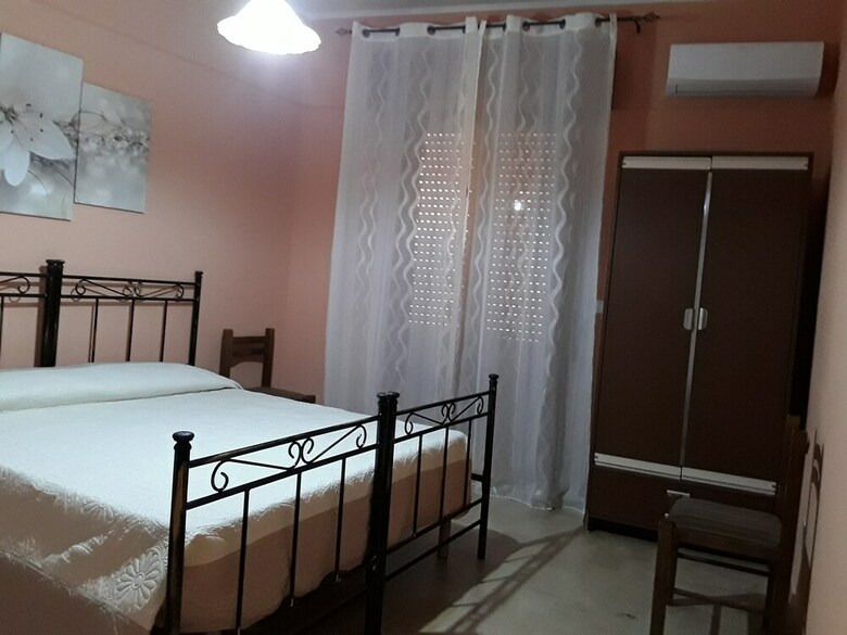 Hostal Elimo Affittacamere Di Scardino Leonardo