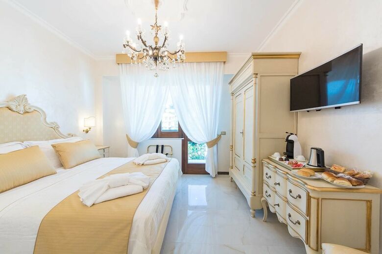 Hostal B&B Palazzo Montesanto