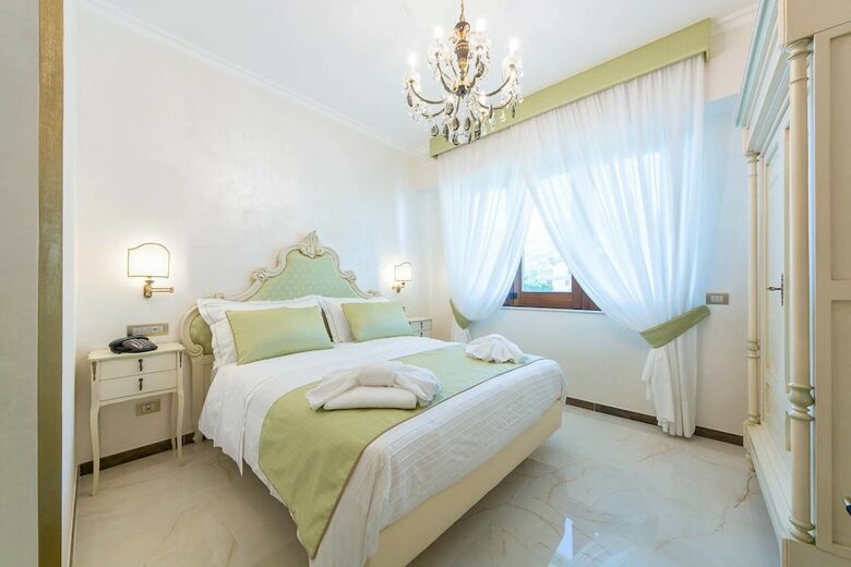 Hostal B&B Palazzo Montesanto