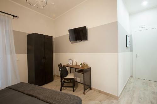 Hostal 6th Land - Rent Rooms Affittacamere