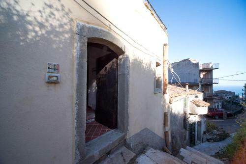 The Clock Houses Borgo Gallodoro