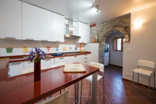 The Clock Houses Borgo Gallodoro