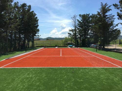 Hostal Tenuta Lamborghini Golf & Resort