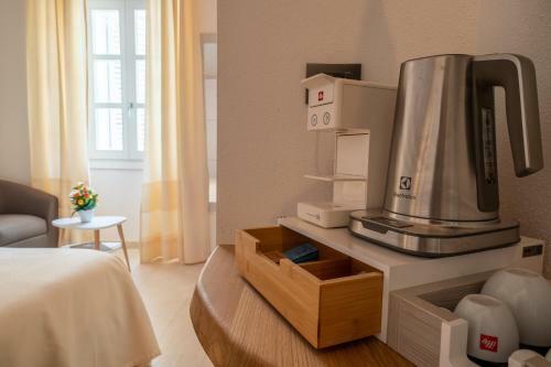 Hostal Corso Umberto Rooms