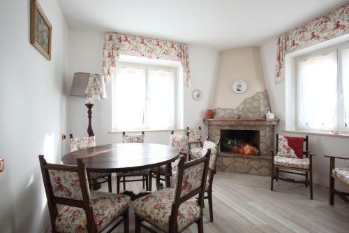 Hostal La Maga Del Lago