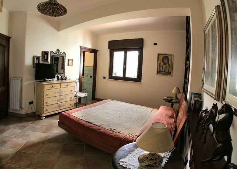 Villa Il Veliero E I Girasoli