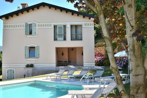 Villa C� Cantoni