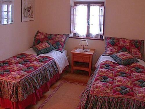 Ticchiano Villa Sleeps 12 Pool Wifi